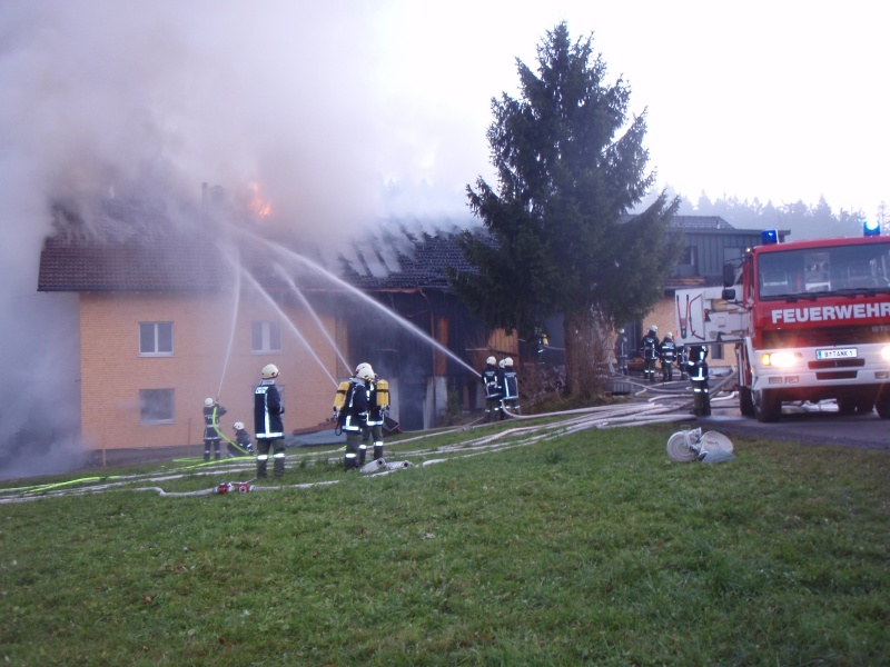 Einsatz 13.12.2014 - Brand Baldauf - Feuerwehr Langen (2)